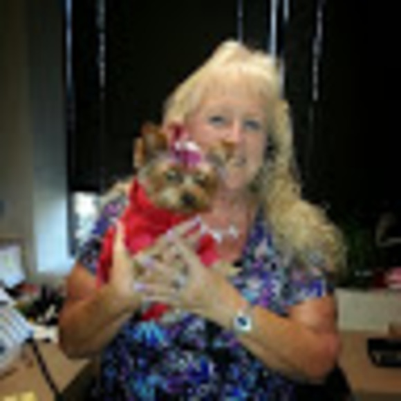 Meet your Posher, Deborah - Picture 1 of 1